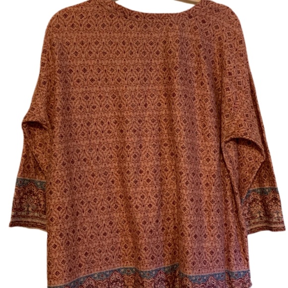 Absolutely Famous Long Sleeve Top size 3x, Excellent Condition - Picture 2 of 3